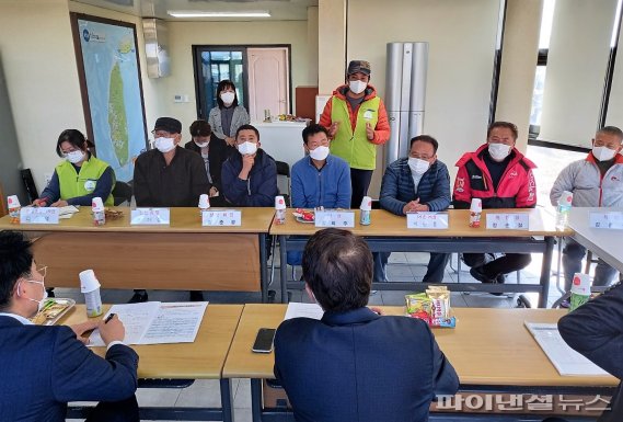 [fn포토] 김태엽 서귀포시장, 국토 최남단 마라도 찾아 민생 소통