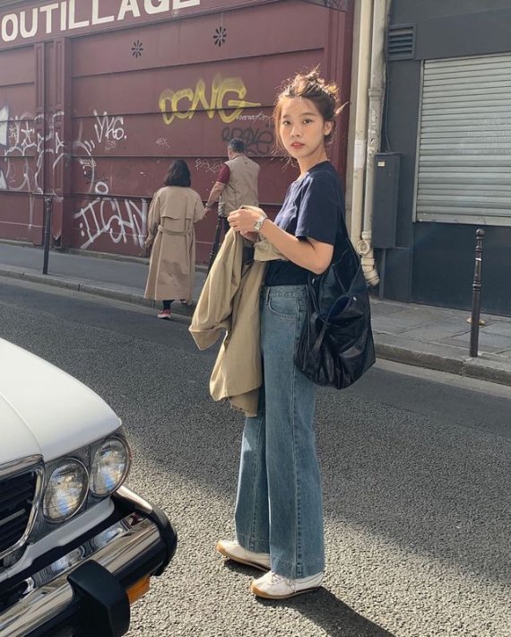 [서울=뉴시스] 모델 겸 CEO 전수린 (사진 = 프롬비기닝) 2020.11.11. photo@newsis.com