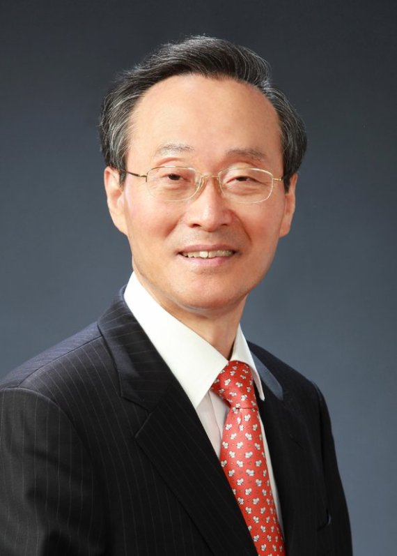 화우 윤호일 대표변호사, 한국인 최초 'GCR 평생업적상' 수상