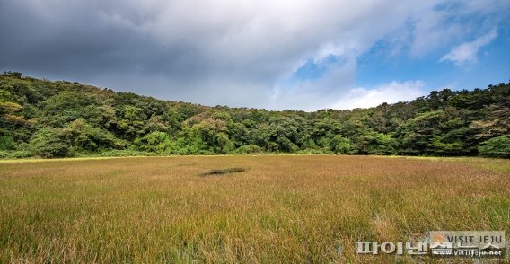 문영아리 화구호 [제주관광공사 제공]