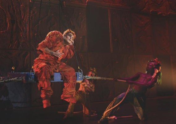 매력 있다! 프랑스 '성스루' 뮤지컬의 정수 '노트르담 드 파리'