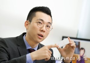 UNIST 에너지화학공학과 이현욱 교수