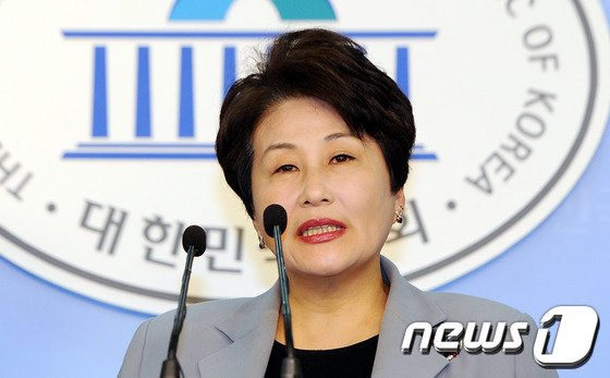 "고민정은 보수우파의 보배..콘텐츠 통장은 이미 마통"