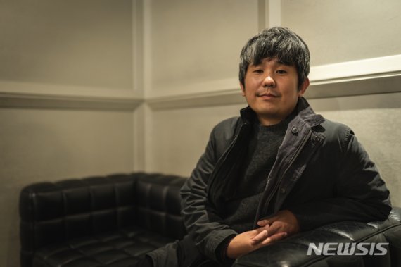 [서울=뉴시스]김종관 감독. (사진=워너브러더스 코리아 제공) 2020.12.08. photo@newsis.com