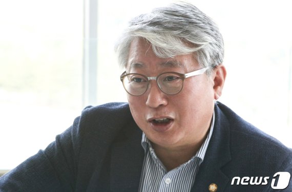 조응천 더불어민주당 의원. © News1 성동훈 기자
