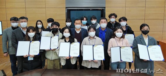 제주대 LINC+사업단과 NH농협은행 제주영업본부가 진행한 NH농협은행 취업아카데미 3기 수료식