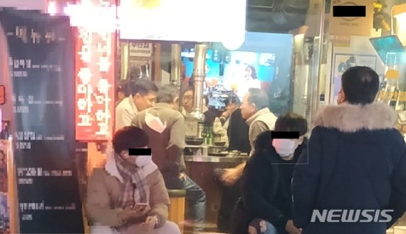 "신고해서 포상금 받자" 코로나 '코파라치' 논란