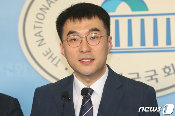 김남국 더불어민주당 의원은 2019년 조국수호 집회를 주최한 개싸움국민운동본부(개국본) 회계를 맡는 등 조국 전 법무부 장관 지지자 중 한명이었다. © News1