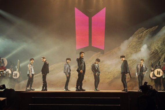 "'BTS 입대연기법', 실효성 없다" 주장 왜?