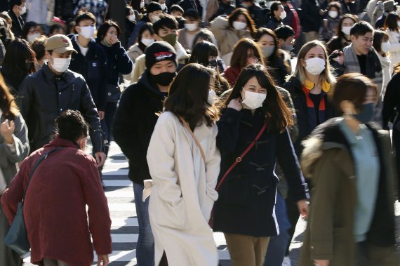 日 한 달간 신규 입국 '전면 거부'...영국발 변종 코로나 총 7명