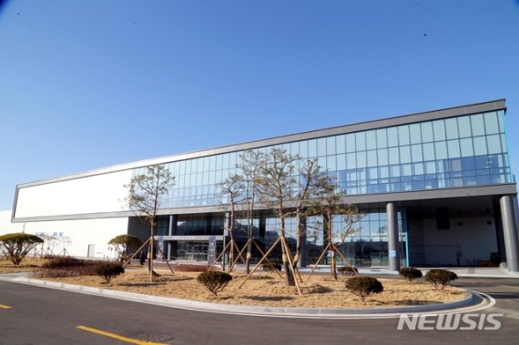 동물세포실증지원센터