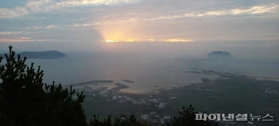 제주 오름 34곳서 신축년 첫 해돋이 못 본다