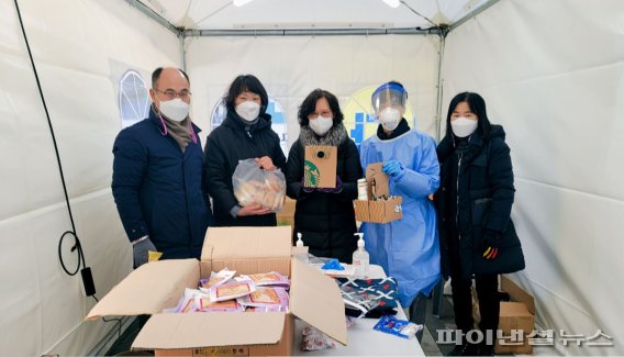 범계역 코로나19 선별검사소 격려. 사진제공=안양시