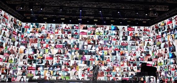 [서울=뉴시스] '비욘드 라이브 - 백현 : 라이트'. 2021.01.04. (사진 = SM엔터테인먼트 제공) photo@newsis.com