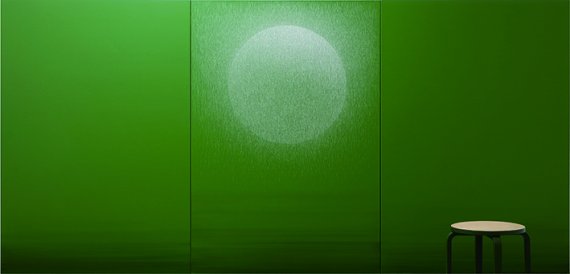 초록으로 뒤덮인 김종영미술관. 박일순의 '그린'이 전시중이다. 김종영미술관 제공