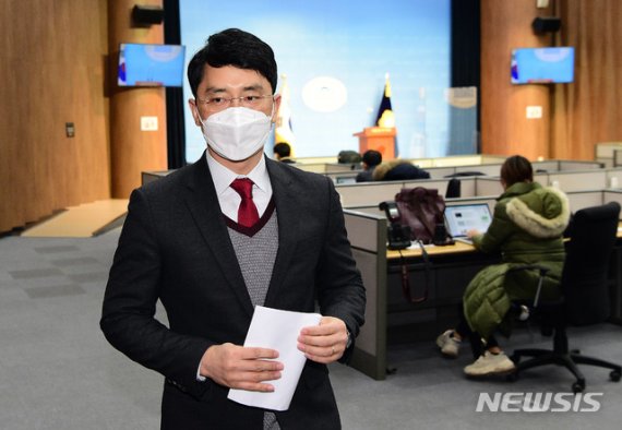 성폭행 피해 없는데 탈당한 김병욱, 폭로 일주일 후에..