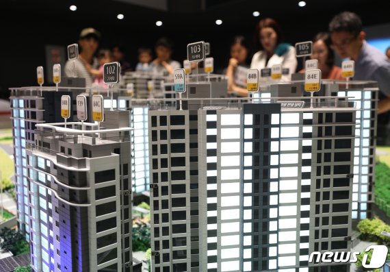 서울의 한 신규 아파트 모델하우스 모습.(뉴스1 자료사진)© News1 신웅수 기자
