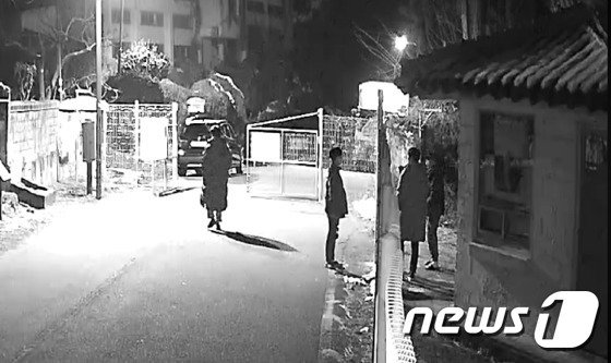 옛 국군광주병원 무단침입 CCTV 영상 (광주시 제공) 2021.1.14 /뉴스1