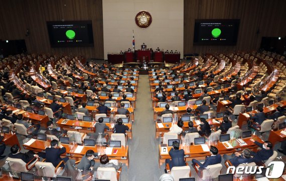 헌재, 대북전단살포금지법 소원 심리 착수