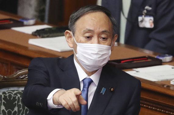 스가 요시히데 일본 총리. AP뉴시스