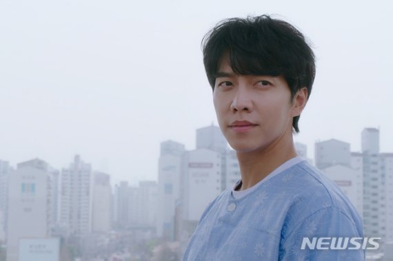 [서울=뉴시스] 넷플릭스 예능 '범인은 바로 너!' 시즌 3 이승기 스틸. (사진=넷플릭스 제공) 2021.01.19 photo@newsis.com
