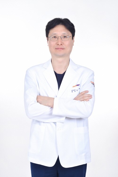 척추관협착증, 중년과 노년 모두 주의해야 할 허리질환