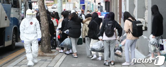 대전 IEM국제학교 '신천지' 되나..홍천 찾은 목사부부 등 39명 무더기 확진