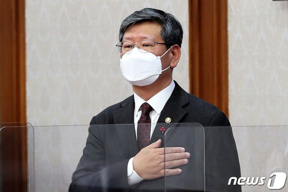 검찰, '이용구 봐주기 의혹' 서초경찰서 압수수색