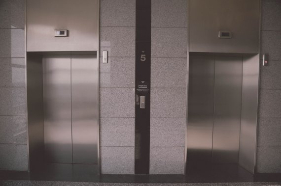 엘리베이터. 해당 사진은 기사와 관계없음. © 뉴스1 자료사진