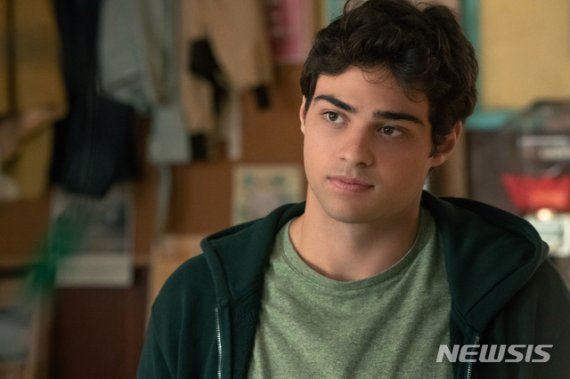 [서울=뉴시스]영화 '내가 사랑했던 모든 남자들에게: 언제나 그리고 영원히' 스틸. (사진=넷플릭스 제공) 2021.01.29. photo@newsis.com