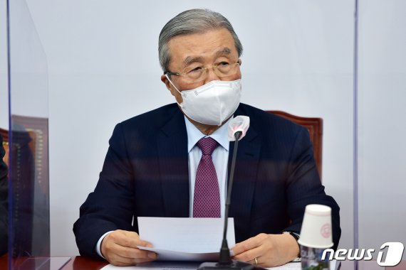 우원식, 김종인에 "어디서 감히.. 이적행위 운운"