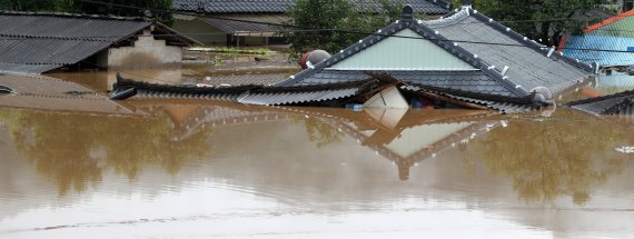 "이상기후, 체계적으로 대응"… 기상청 ‘기후변화 법률’ 추진