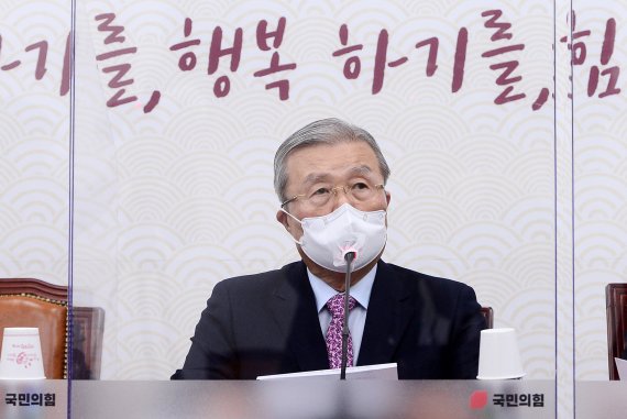 김종인, 與 언론 '징벌손배제' 추진에 "왜 그렇게 조급한가"