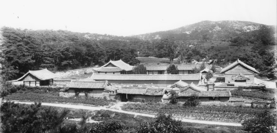 일제강점기 개성 고려성균관 전경. (국립중앙박물관 제공) 2021.02.13.© 뉴스1