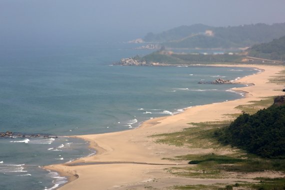 강원도 고성군 통일전망대 인근 남측 해변. 사진=뉴시스