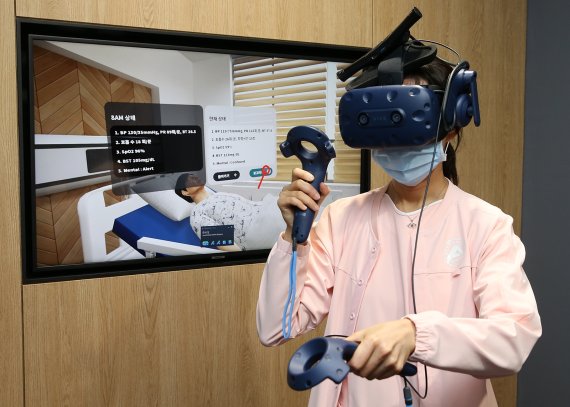 VR로 수술 교육하고 뇌졸중·치매 재활치료까지