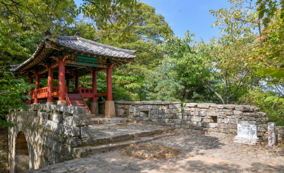 개성 대흥산성 북문과 문루 측면 모습. (미디어한국학 제공) 2021.02.20.© 뉴스1