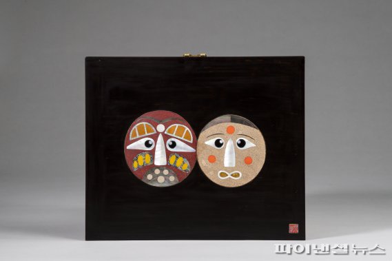 프랑스 루브르박물관 전시-양주탈 남-여. 사진제공=양주시