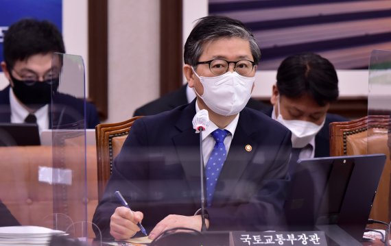 변창흠 "대기업의 중고차 진출, 시장 활성화에 기여"