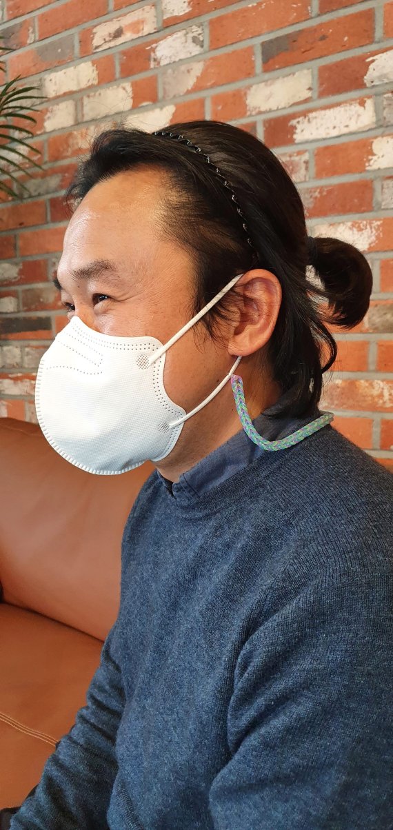 "소아 암환자 돕자" 30대 공무원 2년 간 기른 머리카락 기부