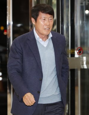 차범근 축구교실 '비리' 진실이었나.. 제보한 前코치 승소