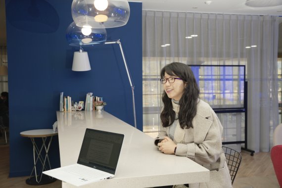 오는 3월 서울대학교 화학교육과 교수 임용을 앞두고 있는 김진영 박사.(UNIST 제공) © 뉴스1