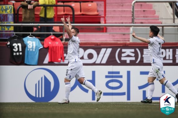 [서울=뉴시스] 프로축구 인천 유나이티드 아길라르. (사진=프로축구연맹 제공)