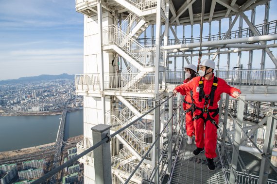 541m 야외 상공에서 즐기는 서울의 전경 /사진=롯데월드