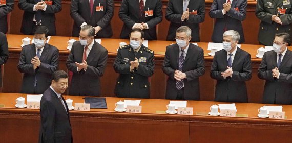 시진핑 중국 국가주석이 4일 중국 베이징 인민대회당에서 열린 전국인민정치협상회의에 참석하고 있다. 로이터뉴스1