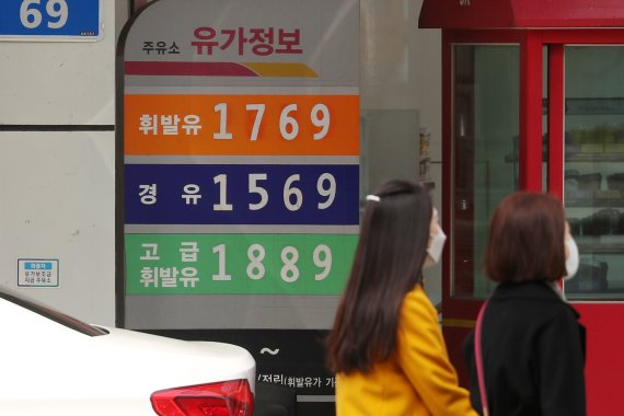 '밥상물가'도 무서운데, 기름값·전기·수도·버스요금도 오른다