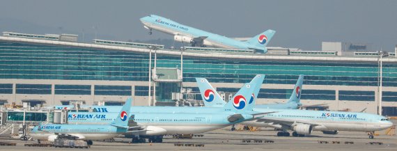 대한항공, '백신여권' 트래블패스 시범운영..5月 LA행 첫 실시