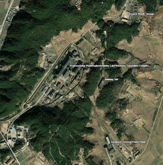 북한 함경북도 영변 핵시설 내 방사화학실험실(RCL) 및 석탄화력발전소 위성사진 (38노스 DPRK 디지털 아틀라스 캡처) 사진=뉴스1