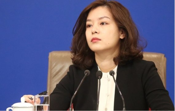미중 외교장관 회담서 중국측 통역으로 활약한 장징 - SCMP 갈무리