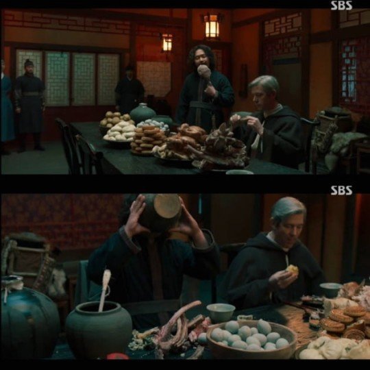 드라마 '조선구마사'에 나오는 중국식 세트와 음식 소품들. fnDB